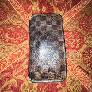 Authentic Louis Vuitton Damier Brown Zippy Wallet